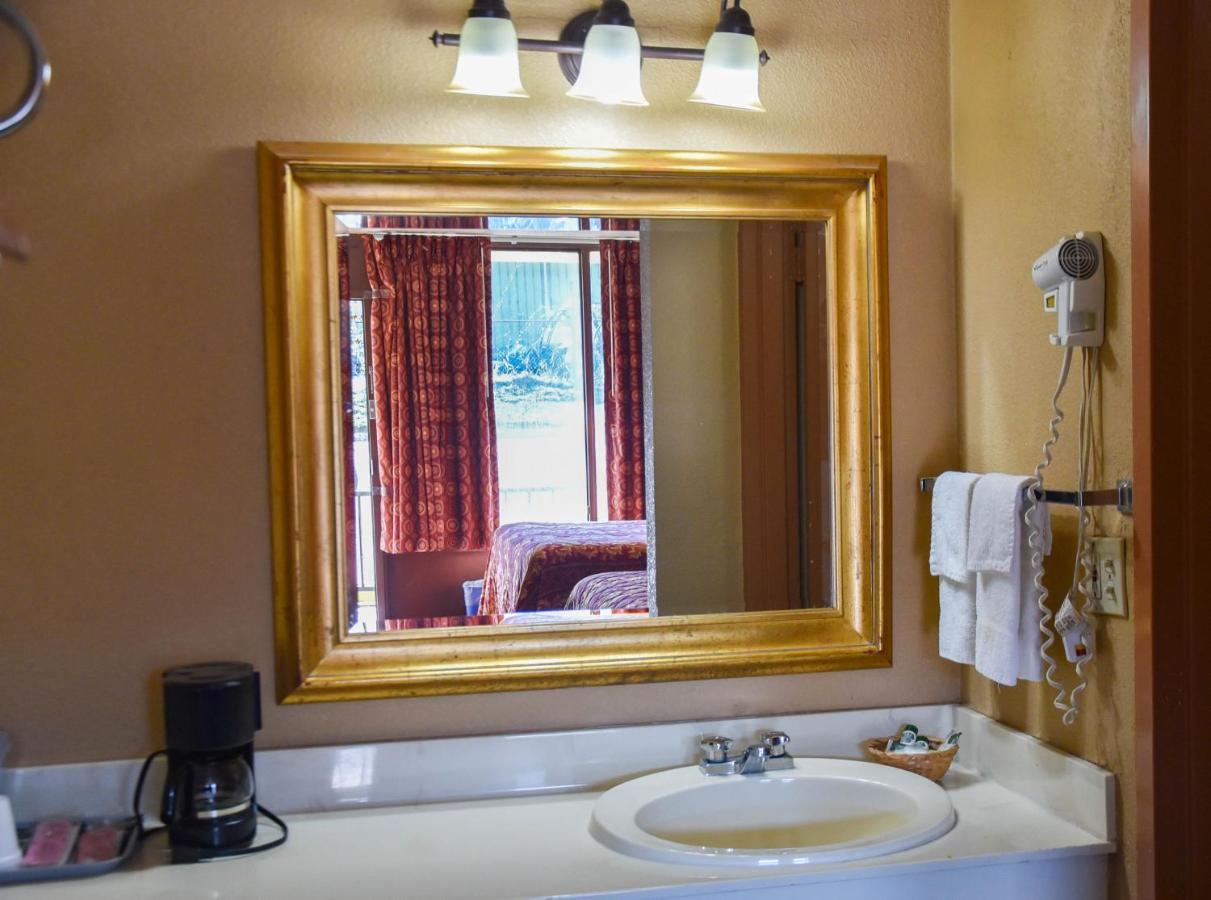 Homeplace Inn Jacksonville ภายนอก รูปภาพ