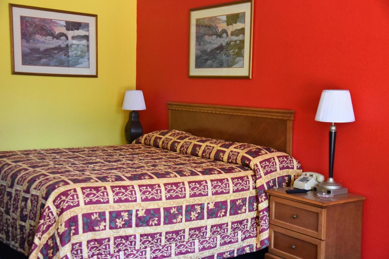 Homeplace Inn Jacksonville ภายนอก รูปภาพ