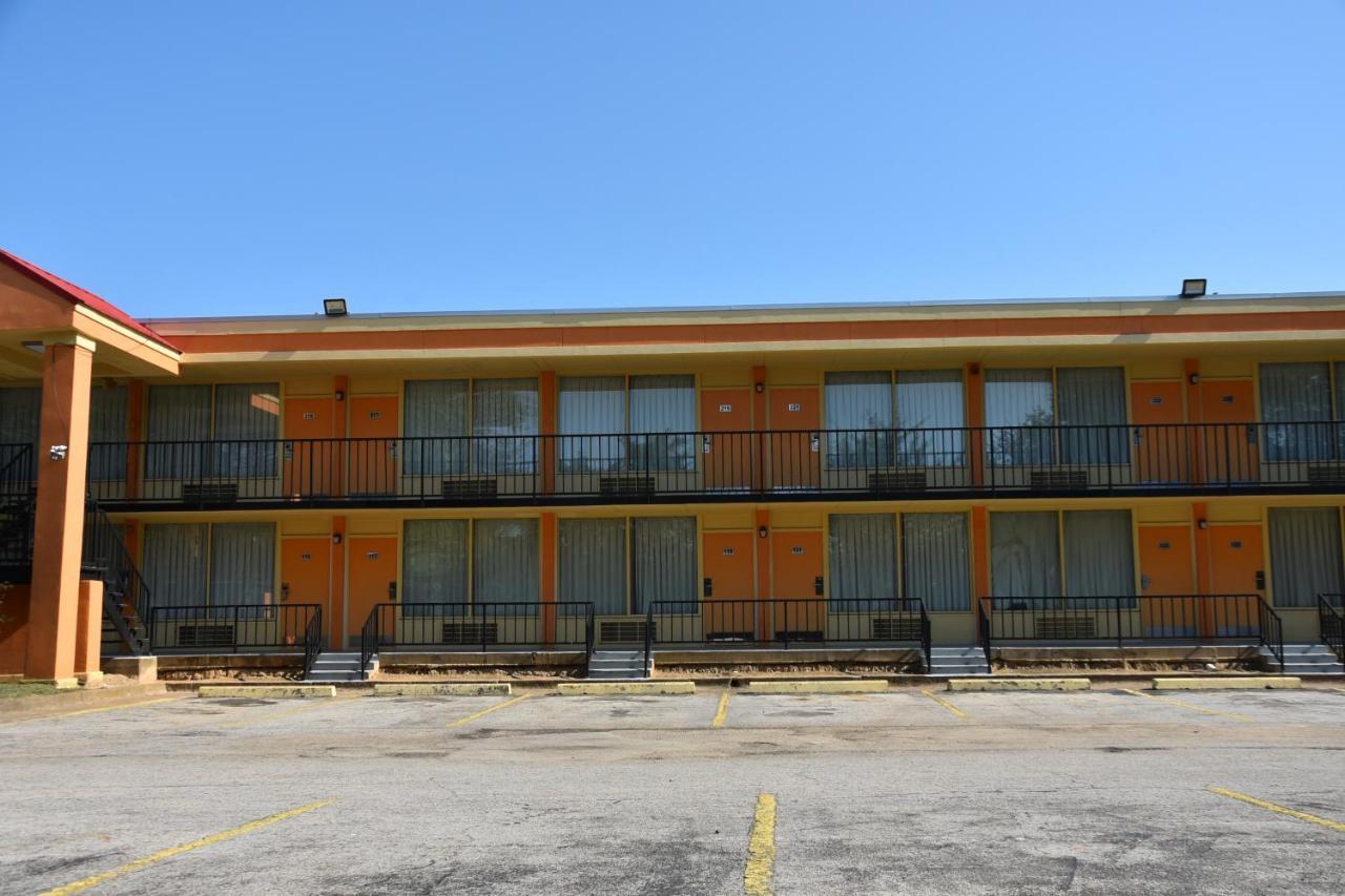 Homeplace Inn Jacksonville ภายนอก รูปภาพ